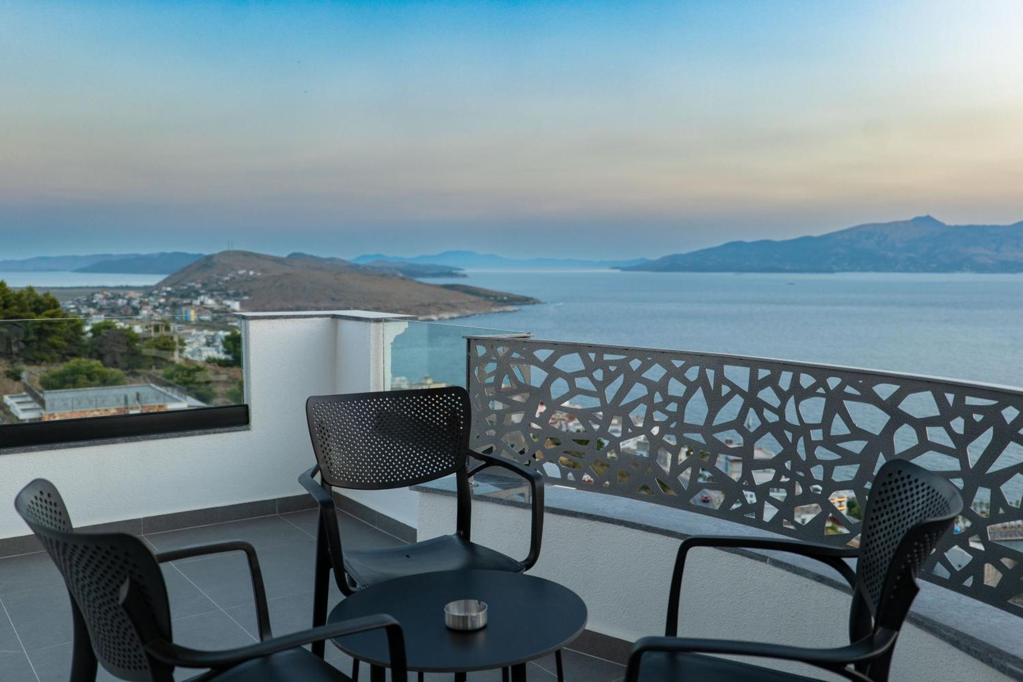 Arrei Hotel Sarandë Exterior foto