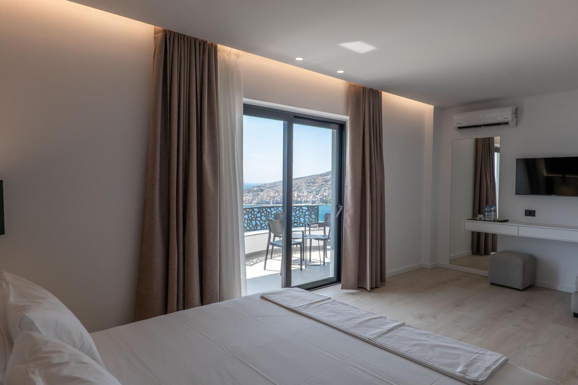 Arrei Hotel Sarandë Exterior foto