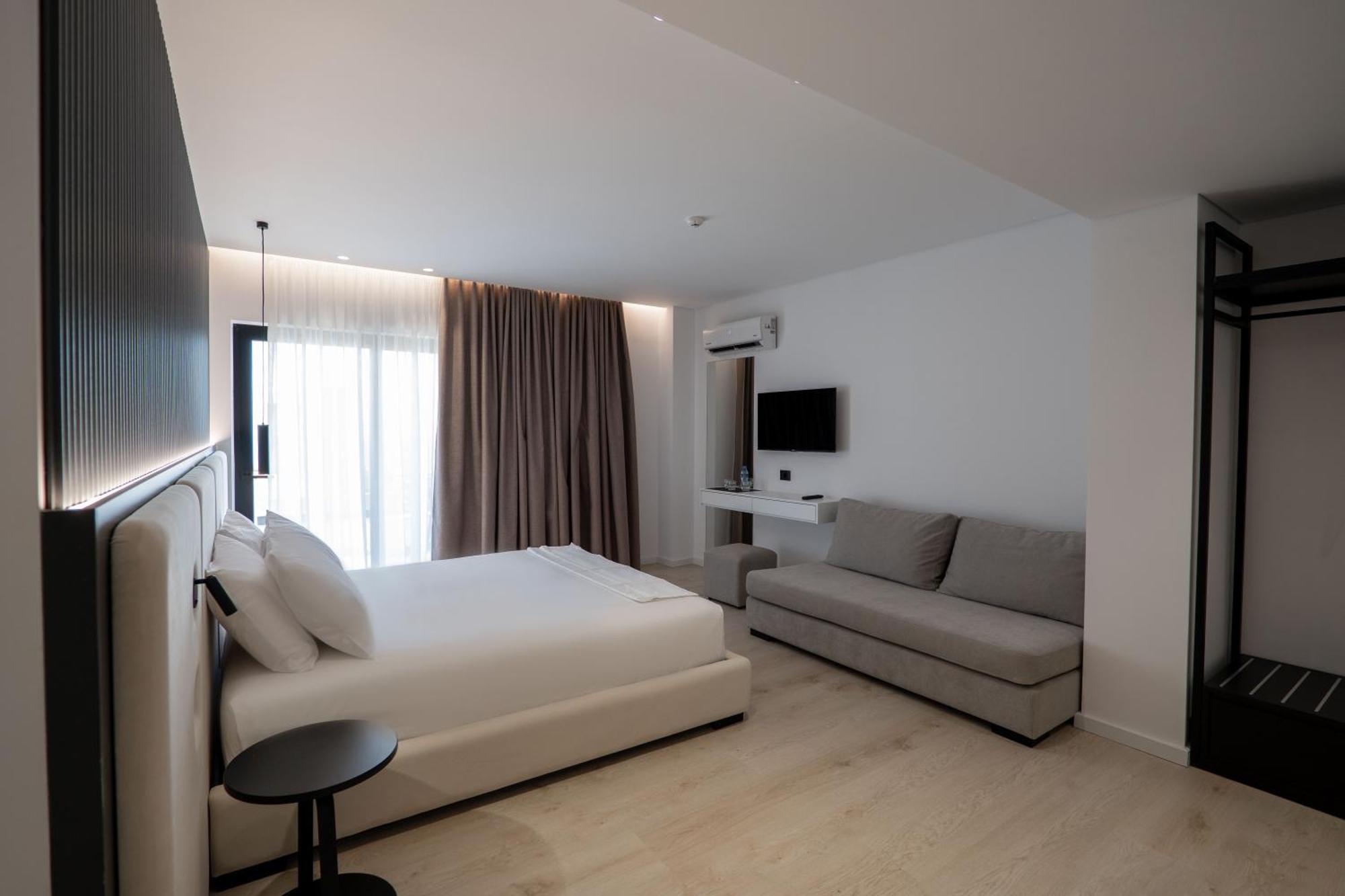 Arrei Hotel Sarandë Exterior foto